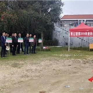长沙暴雨深度解析：小区楼梯成瀑布背后的城市防洪挑战